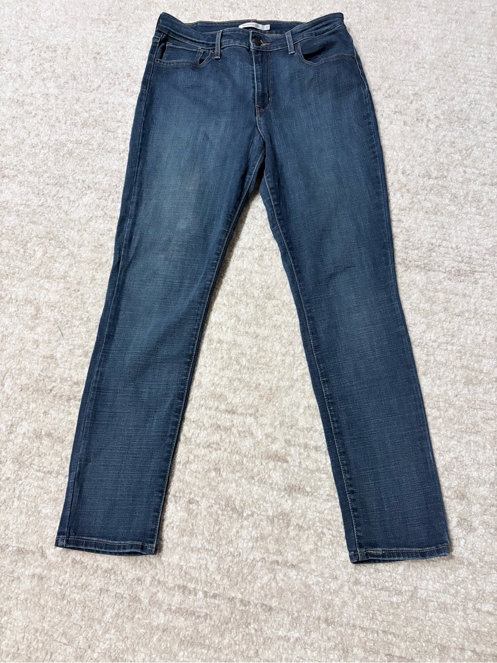 Levi's Women's Dark Blue Skinny Jeans Size 32